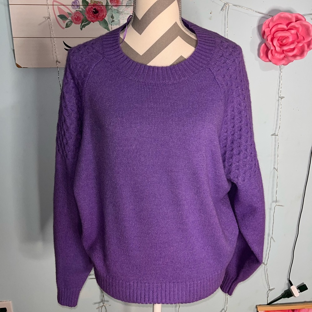 Umm gee purple sweater